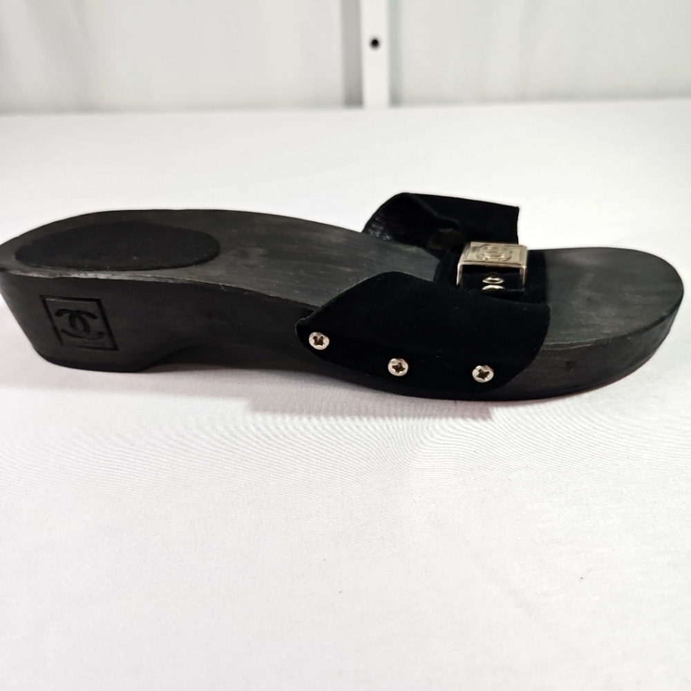 Chanel Black Suede Sandals Size 38 - Picture 3 of 8